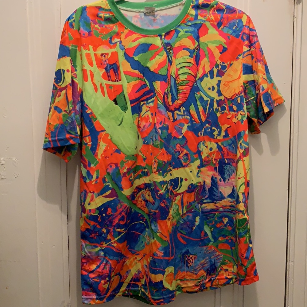 Graphic T-shirt by aofmoka